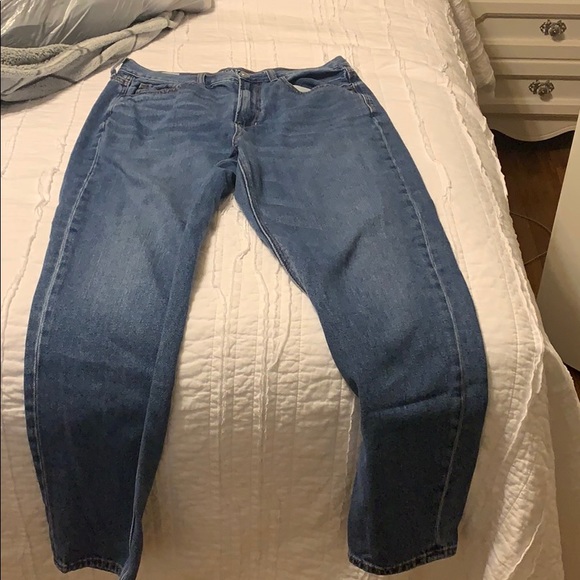 American Eagle Mom jeans size 6 - Picture 3 of 4